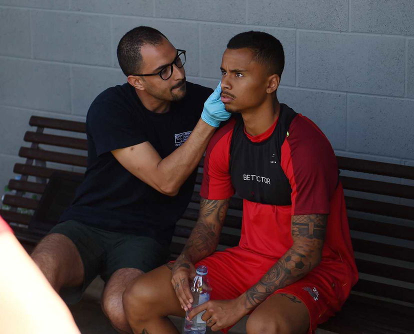 Ufficiale: Liverpool, Allan rinnova e vola in prestito all’Eintracht preview