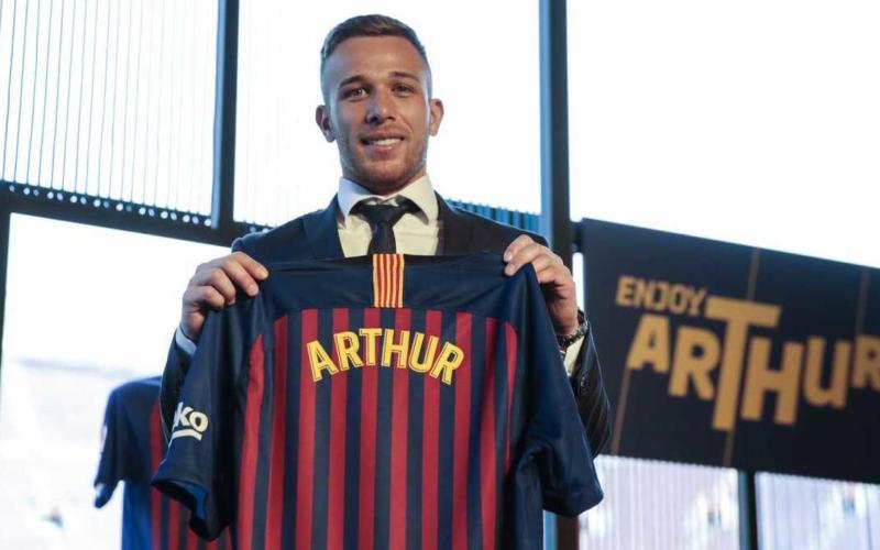 Arthur presentazione Barcellona Twitter