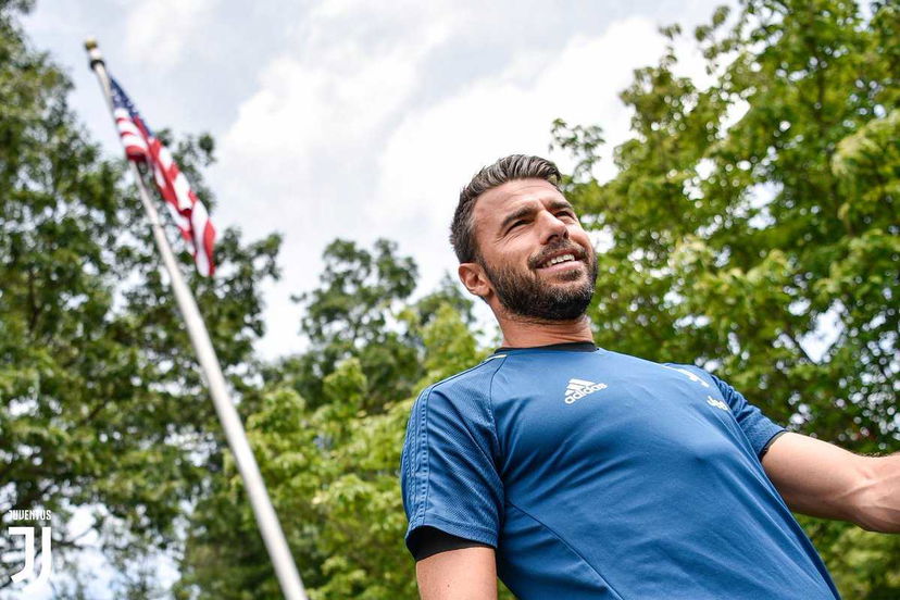 Barzagli: “Bonucci? Ottimo rapporto con Leo, la società farà la scelta giusta. Su Pogba…” preview