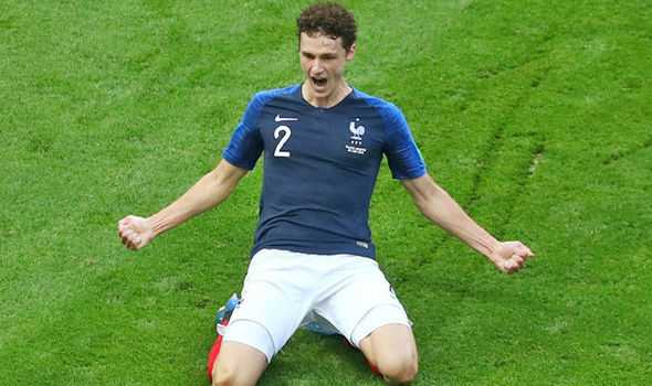 Pavard: “Il mio idolo è Thuram. Un sogno vincere il Mondiale” preview