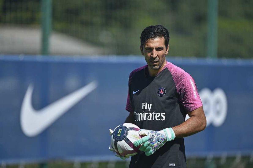 Psg, Tuchel avvisa: “Non ho deciso chi sarà il portiere titolare”. La risposta di Buffon preview