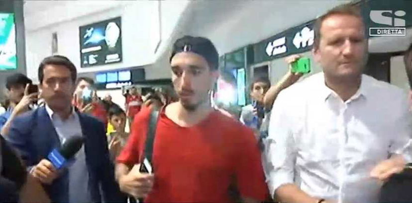 L’Inter abbraccia Vrsaljko: il croato è arrivato a Milano. Ecco le prime immagini preview