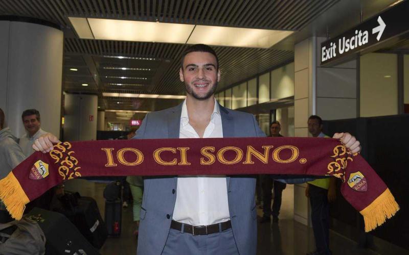 Fuzato Daniel arriva Fiumicino sciarpa Roma Twitter