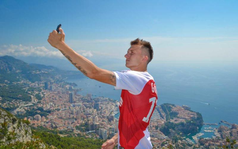 Golovin selfie a Monte Carlo Foto Monaco Twitter