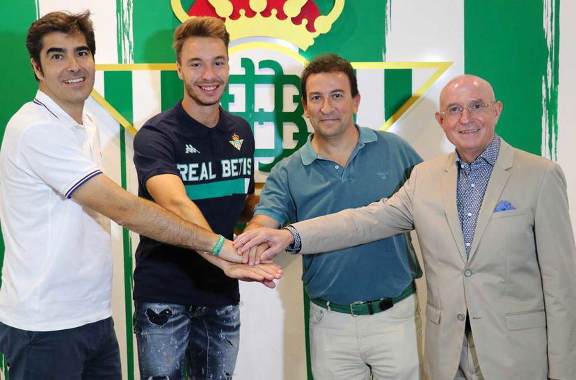 Ufficiale: Betis, Loren Moron rinnova fino al 2022 preview