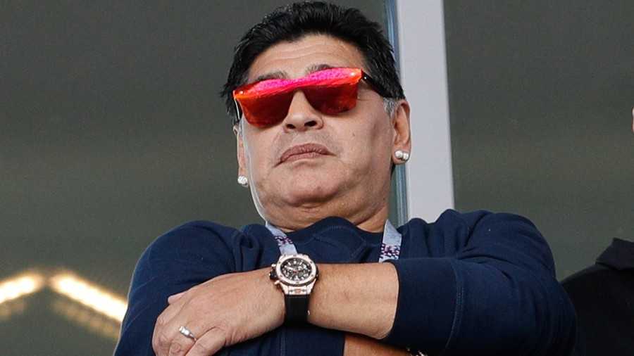 Maradona è sicuro: “Solari durerà poco sulla panchina del Real perché…” article-post