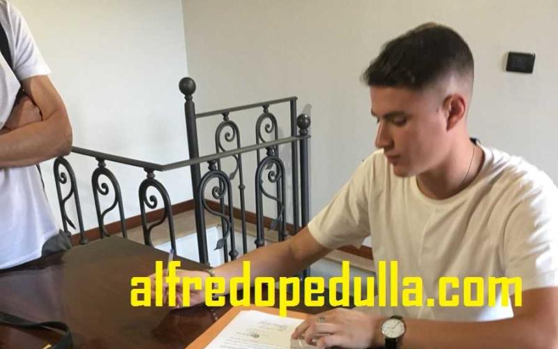 Mentana Luigi firma Avellino