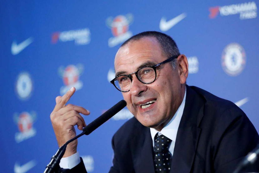 Sarri stuzzica Benitez: “Non l’ho mai visto difendersi così, c’erano cinque centrali…” preview