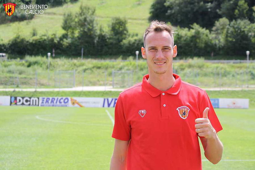 Ufficiale: Benevento, in difesa arriva Volta dal Perugia preview