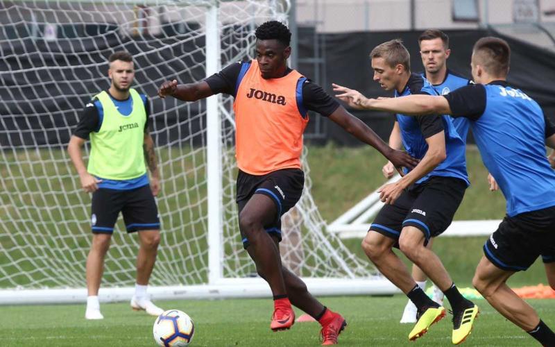 Zapata training Atalanta Twitter