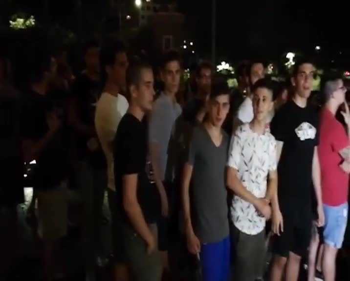 Il tripudio dei tifosi che accolgono Higuain preview