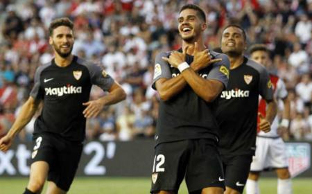 André Silva esordio Siviglia Foto Marca