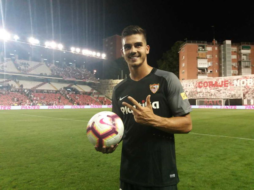 André Silva: “Non sono l’erede di CR7. Milan? Inspiegabile quello che è successo. Non mi aspettavo…” preview