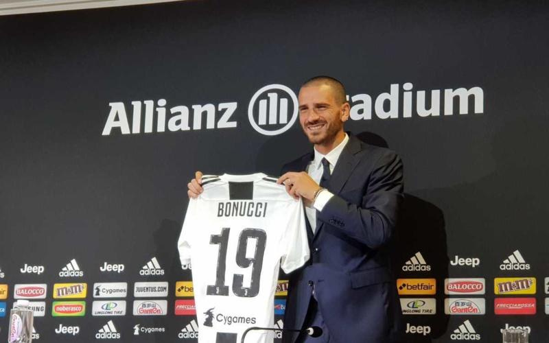 Bonucci Twitter uff Juve