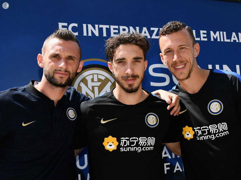 Perisic dà il benvenuto social a Vrsaljko e scrive: “Chi manca?”. E c’è il like Modric preview
