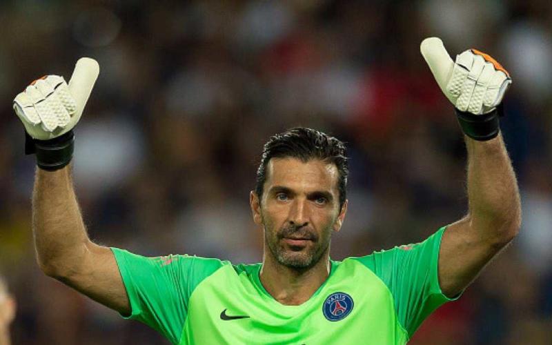 Buffon Twitter uff Uefa