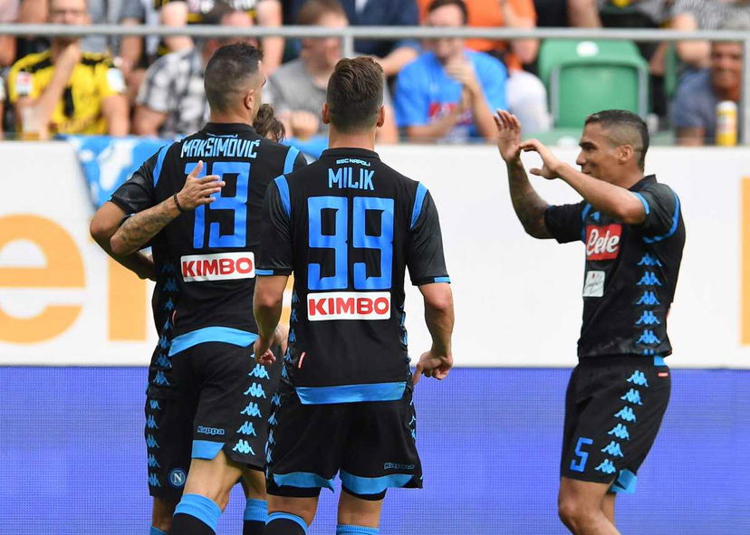 Napoli, tris al Dortmund in amichevole: a segno Milik, Maksimovic e Callejon preview