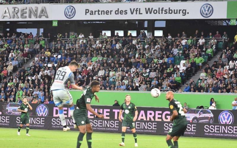 Milik vs Wolfsburg Napoli Twitter