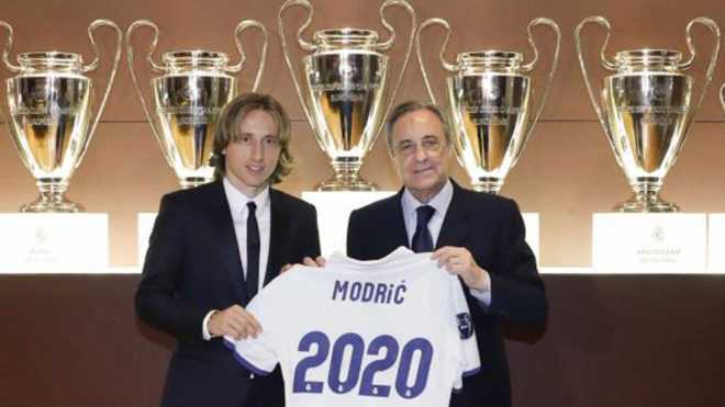 Marca: “Fissato per oggi il vertice tra il Real e gli agenti di Modric” article-post