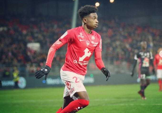 L’Equipe: Valencia, fari puntati sul giovane Pintor del Brest preview