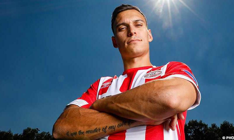 Sainsbury annuncio PSV