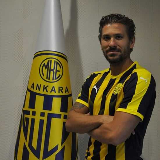 Ufficiale: Alessio Cerci riparte dall’Ankaragucu. Le foto su Instagram preview
