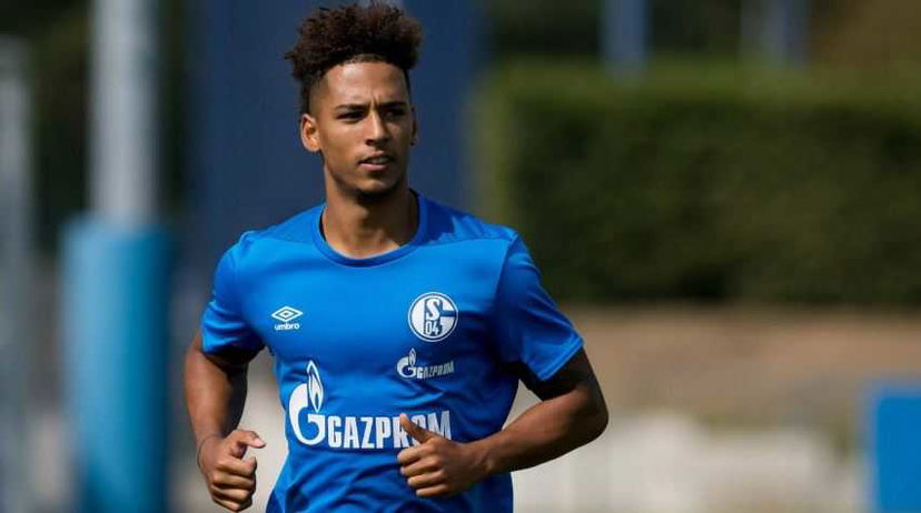 Il Psg abbraccia Thilo Kehrer. Il ds dello Schalke: “Offerta irrifiutabile” preview