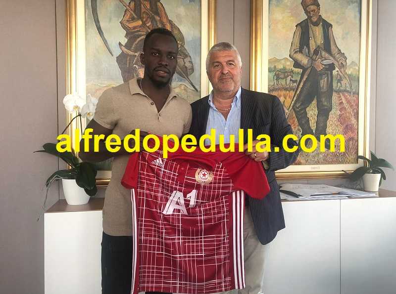 Sowe dal Chievo al CSKA Sofia: ecco le foto con la nuova maglia preview