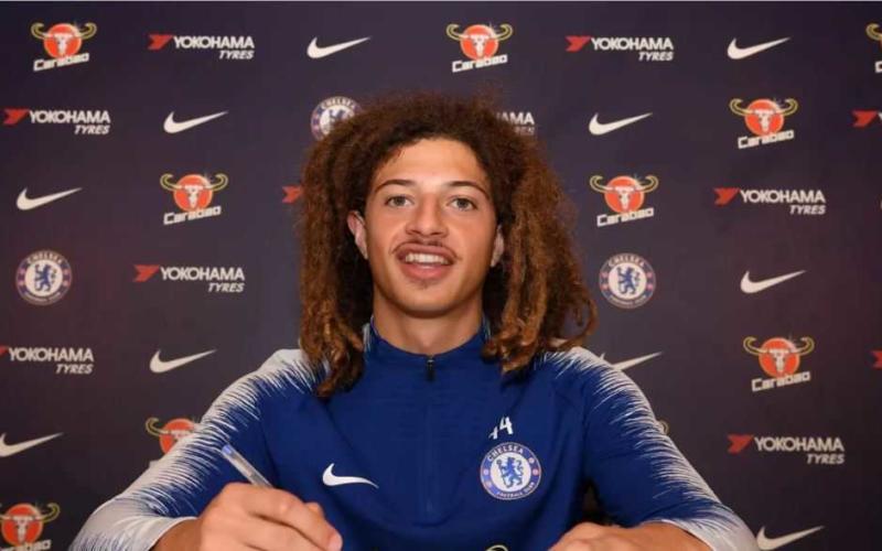 Ampadu sito uff Chelsea
