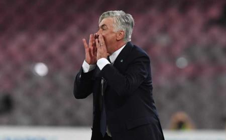 Ancelotti in panchina vs Milan Napoli Twitter
