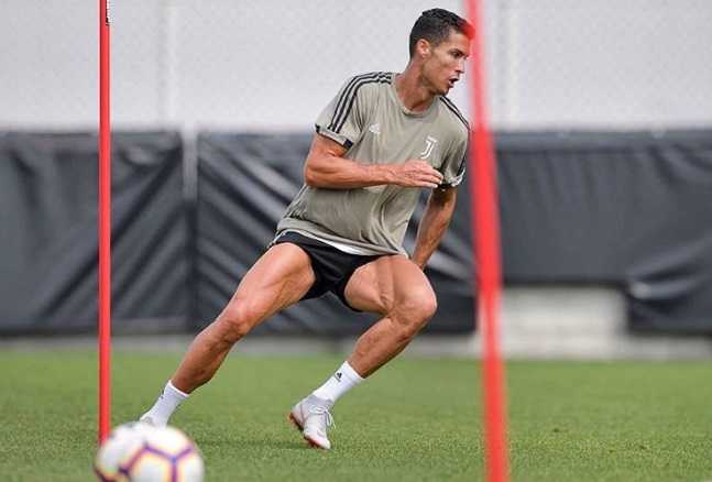 Botta al braccio per Cristiano Ronaldo. Il portoghese lascia in anticipo l’allenamento preview