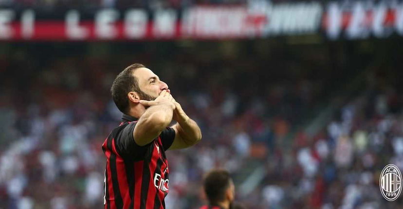 Il retroscena: Higuain e il dialogo di Leonardo con la proprietà. Ora l’ingaggio… preview