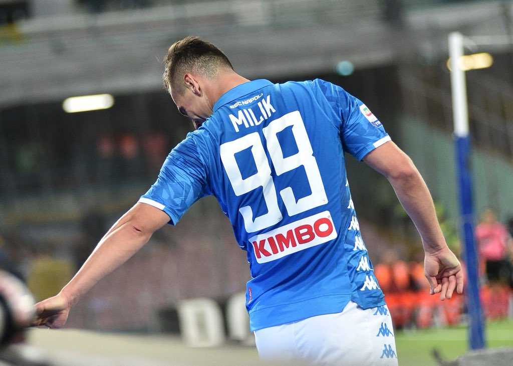 Milik rapinato dopo Napoli-Liverpool. I tifosi si scusano su Instagram article-post