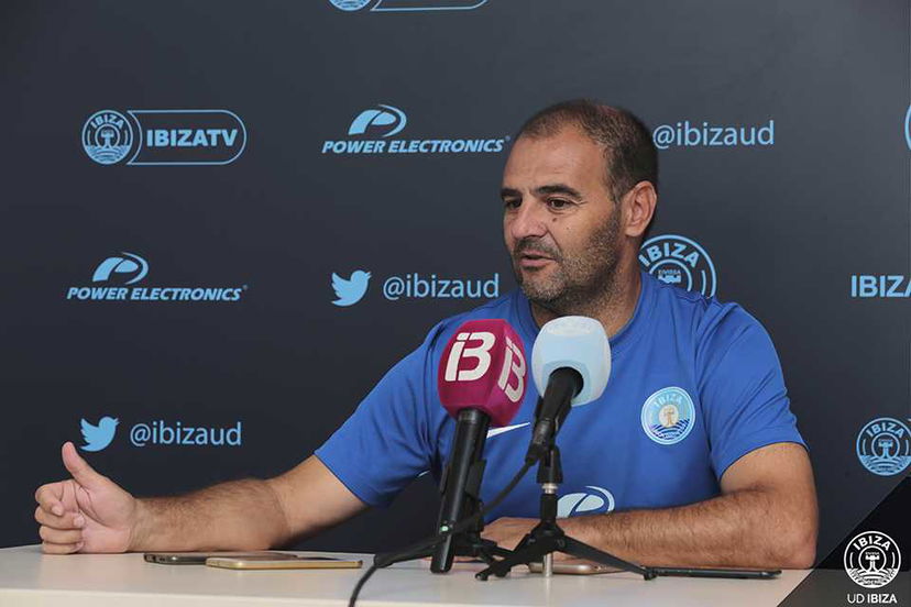 L’Ibiza di Borriello cambia tecnico: rescinde Antonio Mendez preview