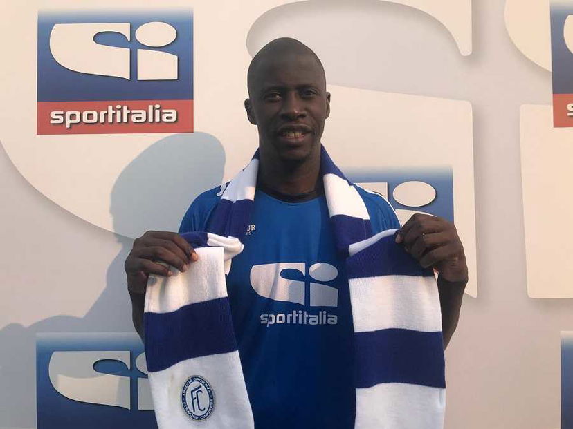 Papa Waigo alla Folgore Caratese: la prima foto dopo le visite preview