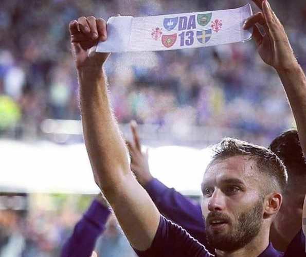 Pezzella fascia capitano Astori Foto Instagram Pezzella