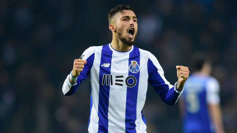 Alex Telles confessa: “Mi aspettavo la chiamata dell’Italia” preview