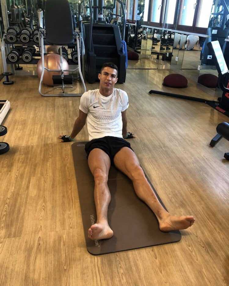 Giornata di riposo per la Juve. Non per CR7: il portoghese si allena in palestra preview