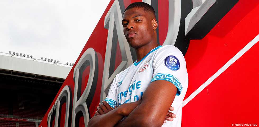 STRAPOTERE FISICO, CORSA E UN FUTURO DA SCRIVERE: DUMFRIES, IL GIOIELLO ORANGE DEL PSV