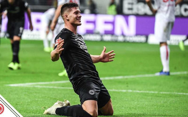 Jovic Twitter uff Eintracht