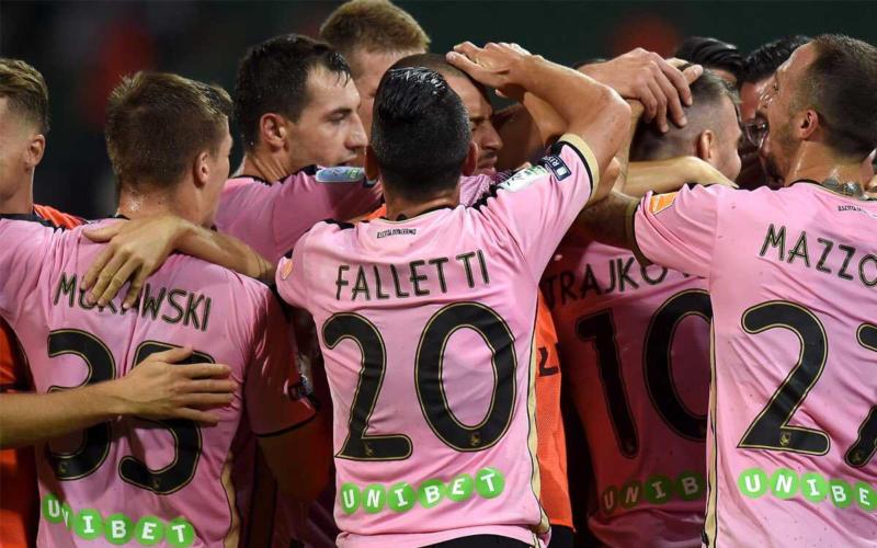 Palermo esultanza vs Crotone Palermo Twitter