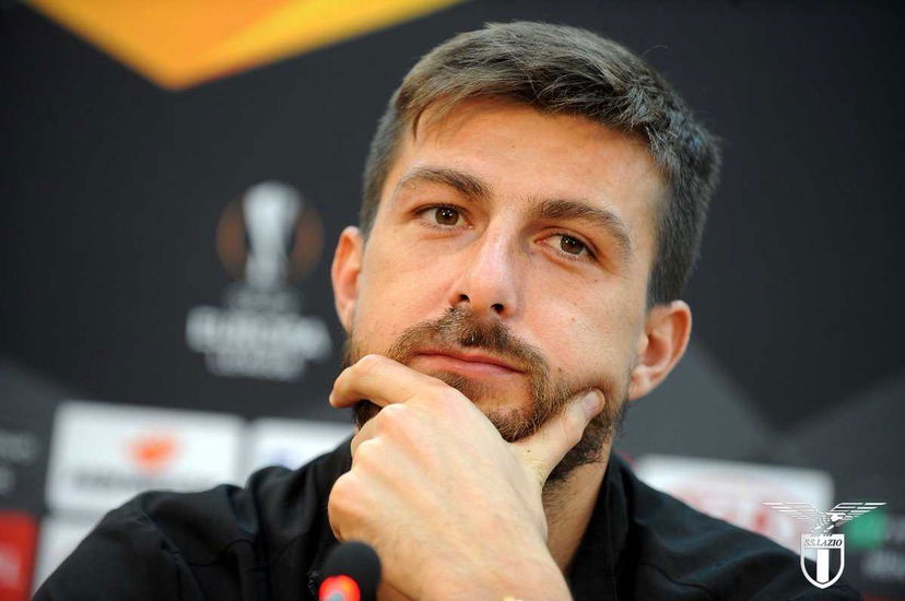 Acerbi: “Non vogliamo avere rimpianti, pensiamo a vincere. Vialli? Faccio un in bocca al lupo a lui, ma anche…” preview