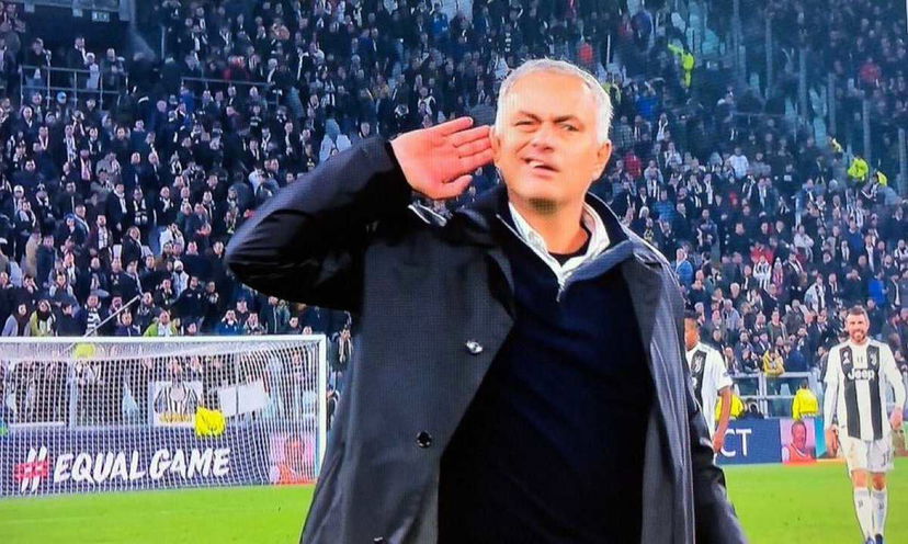 Mourinho, il gesto divide anche la stampa inglese: i titoli dei tabloid preview