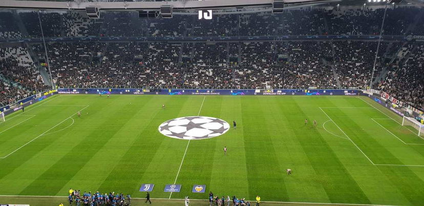 Juve, striscione per Vialli: “Forza Gianluca, combatti come in campo… Vincerai!” preview