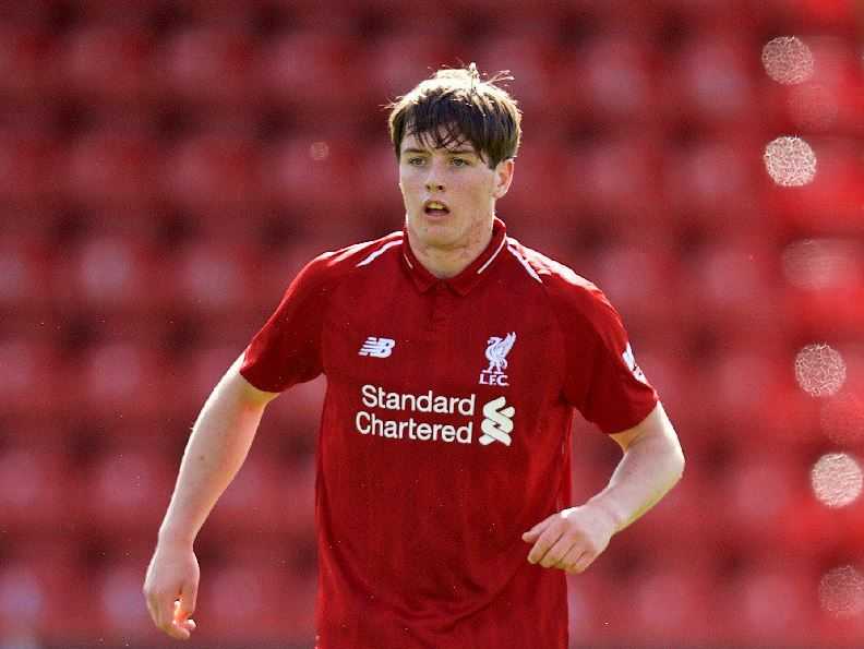 Liverpool, blindato il giovane Coyle: è ufficiale la firma sul rinnovo preview