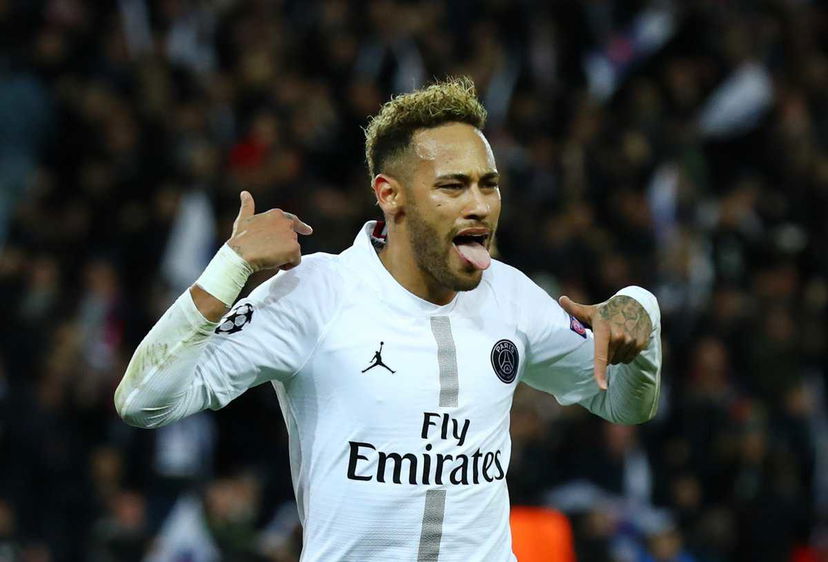 Neymar e gli insulti social contro il VAR: l’Uefa apre un procedimento preview