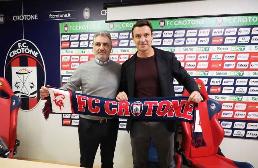 Oddo: “Il Crotone ha i mezzi per arrivare in alto. E se andiamo in A taglio il ciuffo al presidente” preview
