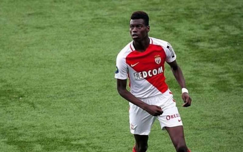 Benoit Badiashile mcfcwatch.com
