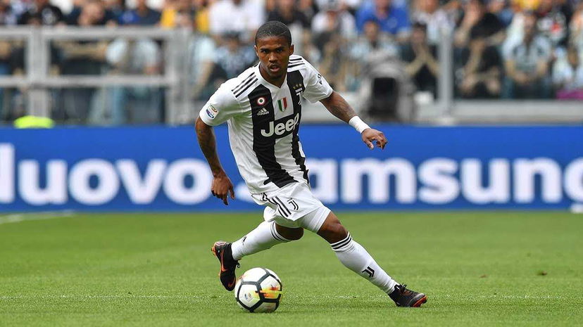 Douglas Costa: “Non lascio la Juventus, sono qui per vincere la Champions” preview