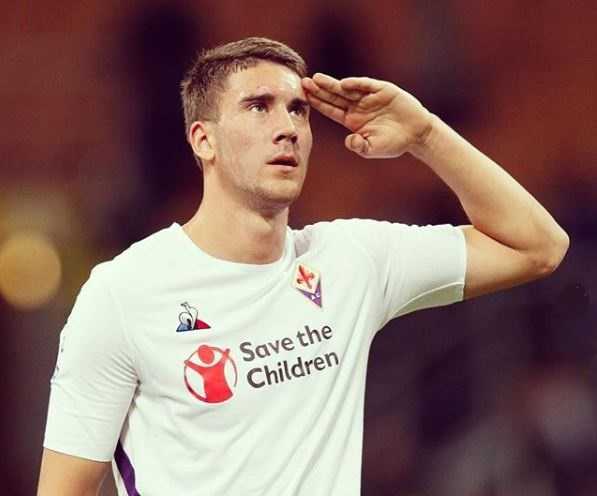 FORZA FISICA STRARIPANTE E KILLER INSTINCT: VLAHOVIC, IL MILLENNIAL IN SALSA VIOLA article-post